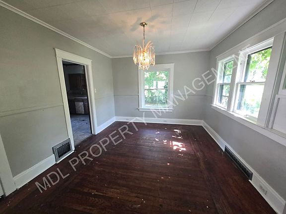 5th image of 1814 Congress Ave