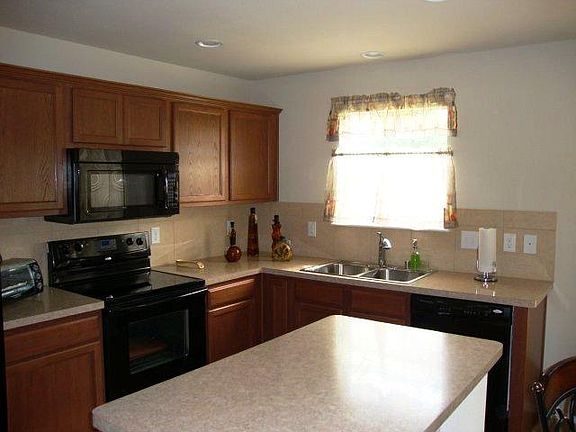 3rd image of 8840 Sun Haven Way