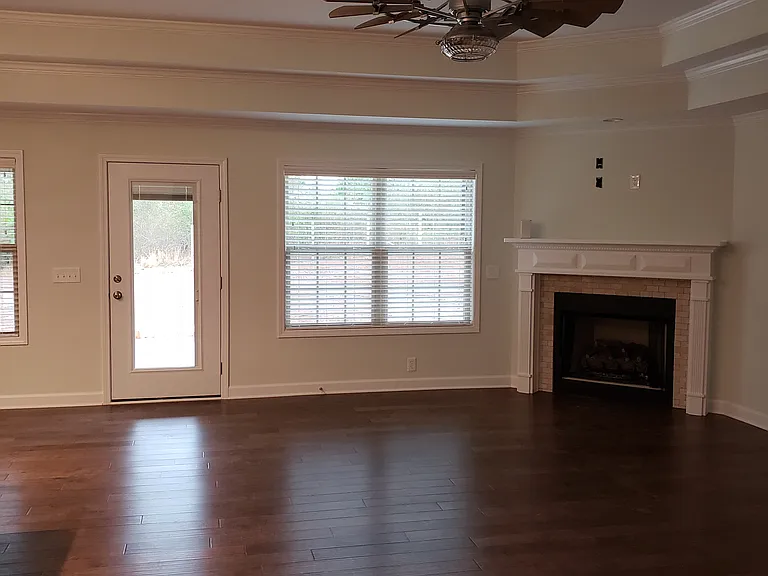 120 Brookestone Dr — Photo 5