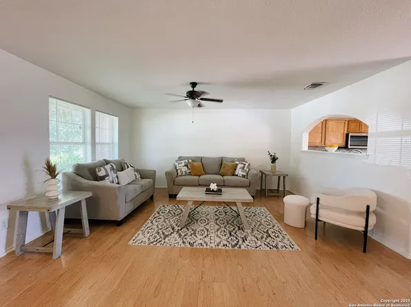 6163 Lake Victoria, San Antonio, TX 78222