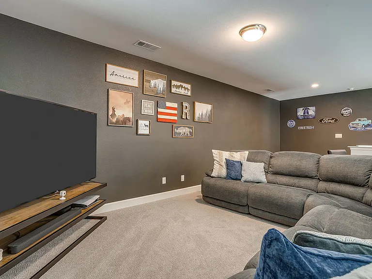 2113 Domingo Dr — Photo 28
