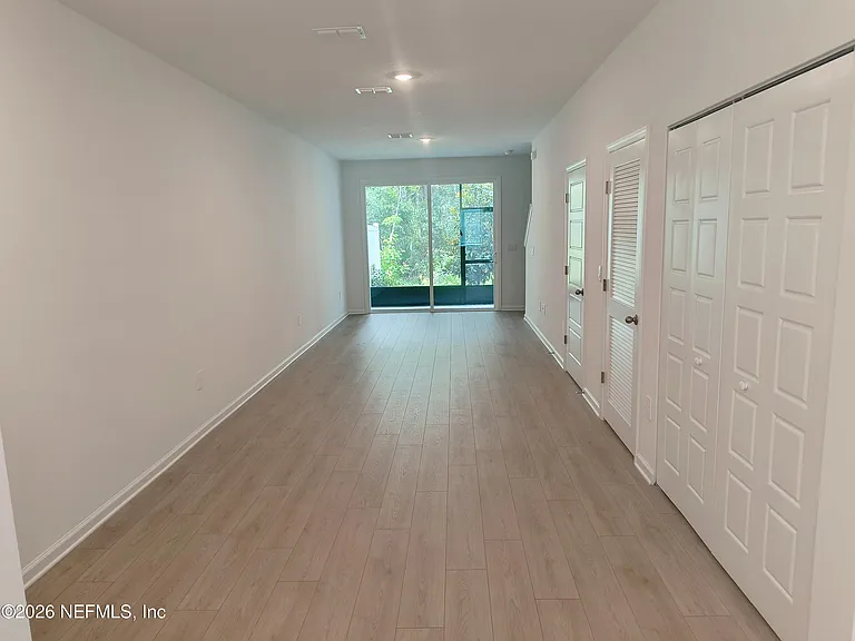 233 Palmetto Ridge Rd — Photo 2
