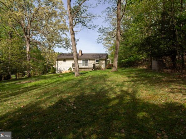 2322 Susanann Dr, Hampstead, MD 21074