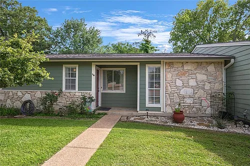 2800 Longmire Dr #16 Photo 1