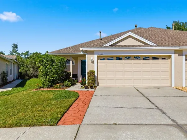 30907 Whitlock Dr, Zephyrhills, FL 33543