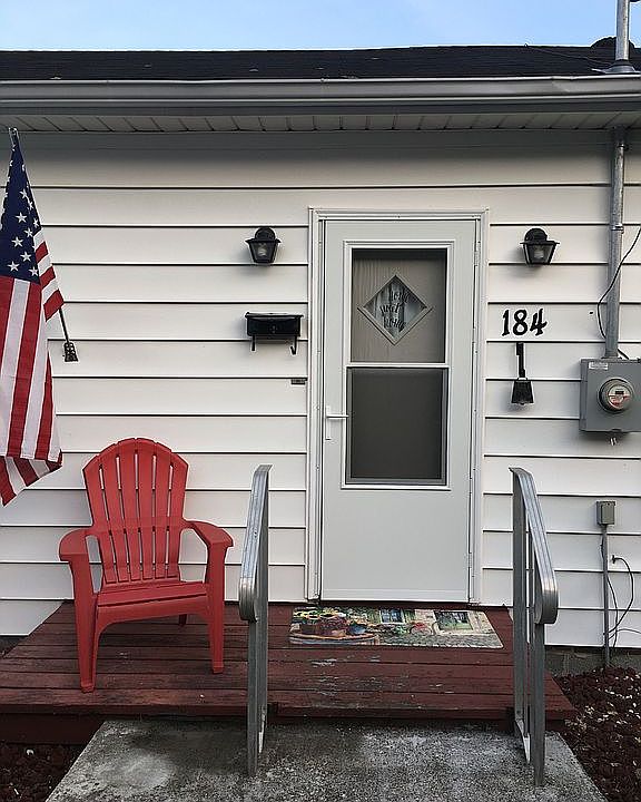 1st image of 184 Riverview Dr