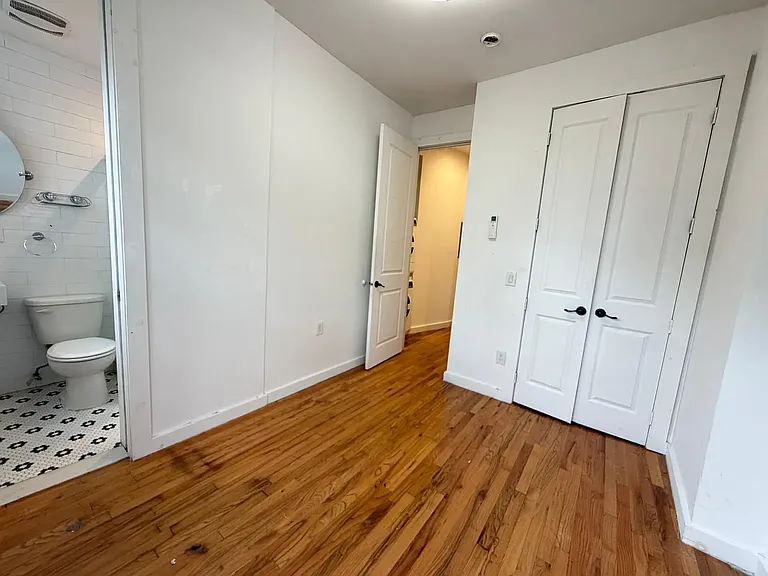107 Cornelia St #2L — Photo 5