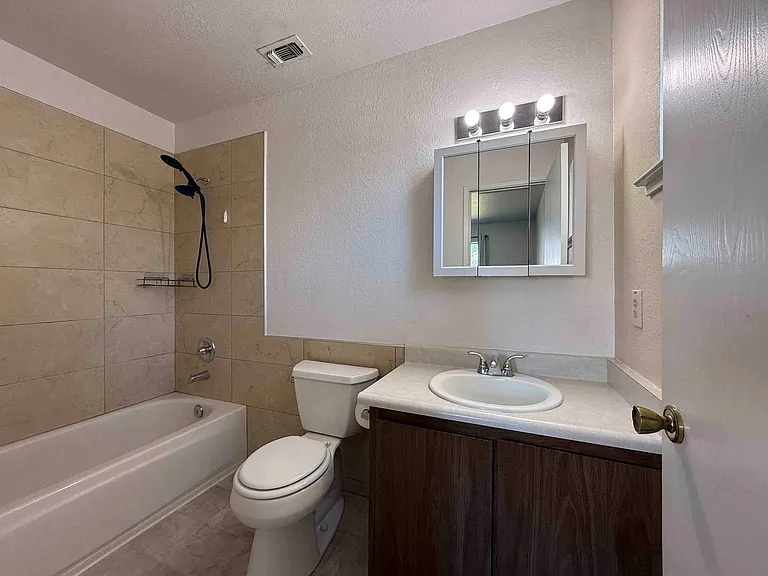 9262 Terra Linda Dr — Photo 10