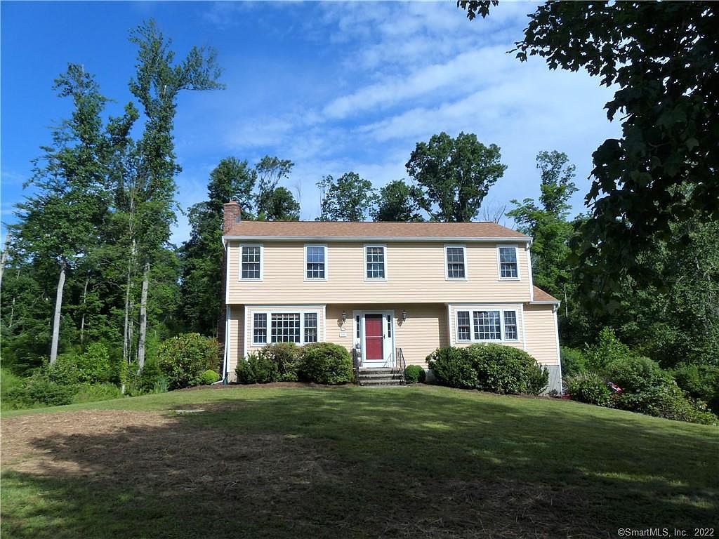 950 Bullet Hill Rd, Southbury, CT 06488 | Zillow