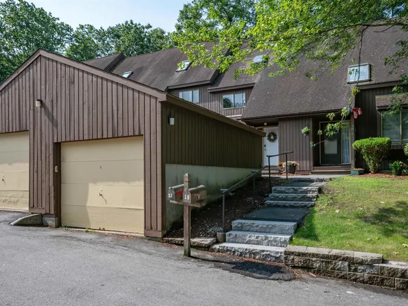 21 Silverton Drive, Nashua, NH 03062