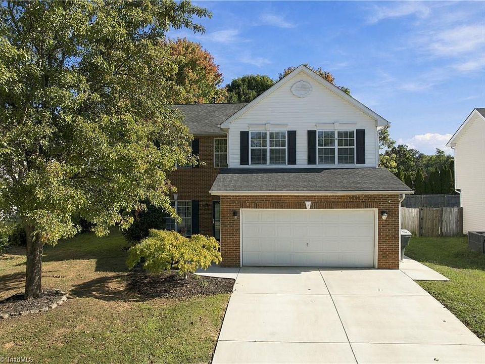 1st image of 15 Pilot Ridge Ct