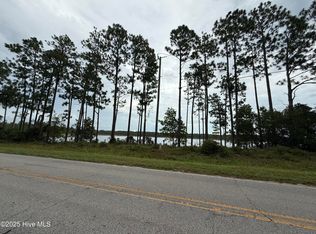 2695 E Boiling Spring Rd, Southport, NC 28461