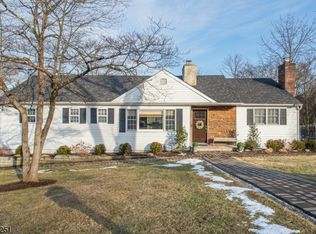 27 Grandview Ave, Lincoln Park, NJ 07035