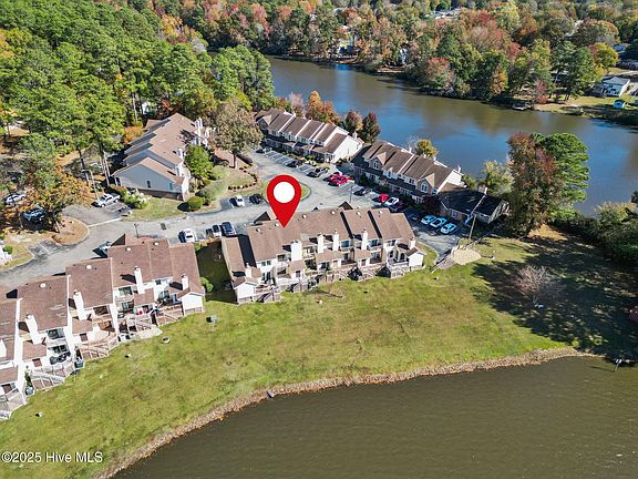 2nd image of 484 Lands End Road