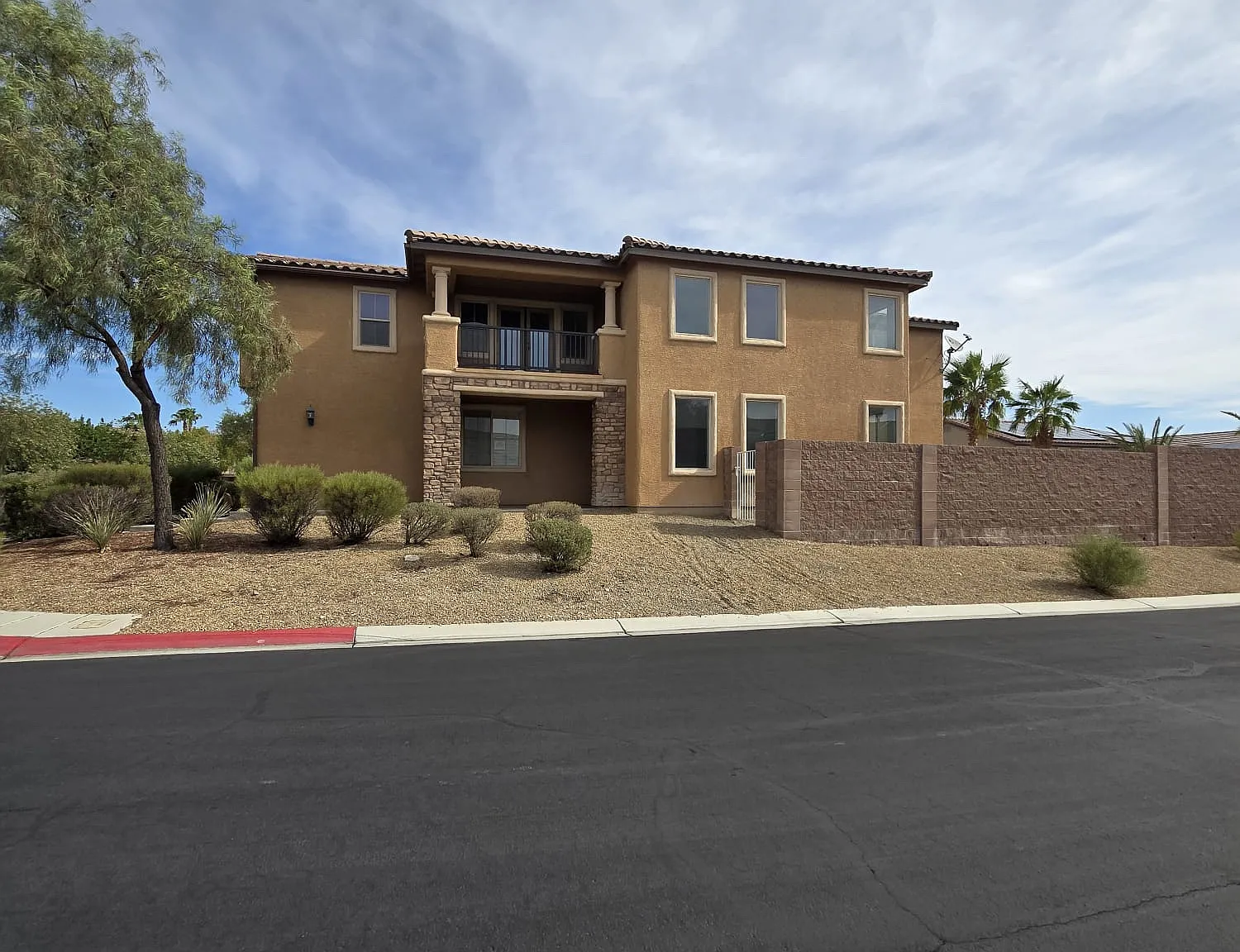 5 bed, 4224 sqft, $3,795 — Photo 1