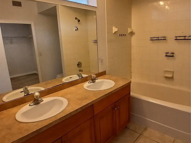 1030 Hancock Creek South Blvd #204 — Photo 7
