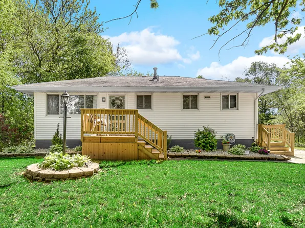 2221 Wallace St, Gary, IN 46404