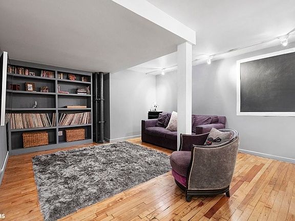 3rd image of 132 Greene St APT 3R