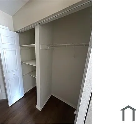 455 Prince Of Wales — Photo 11