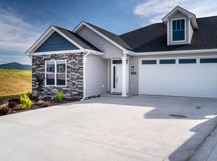 5000 Fox Trot Ln, Mc Gaheysville, VA 22840