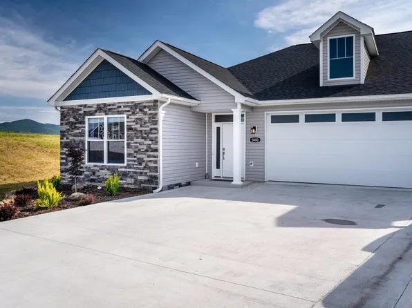 5000 Fox Trot Ln, Mc Gaheysville, VA 22840