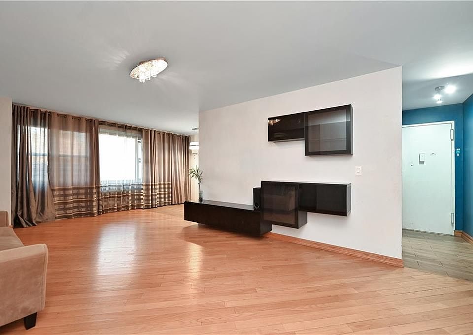 1st image of 2928 W 5th St APT 4K
