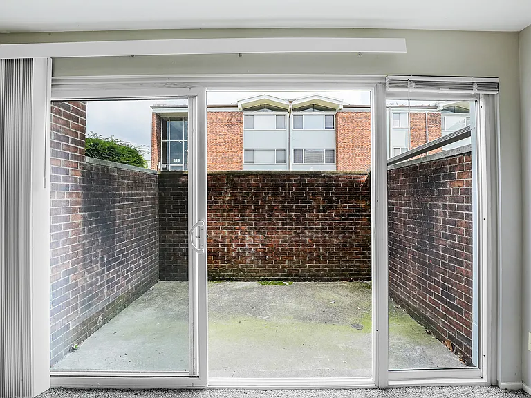 Thurber Square Apartments — Photo 26