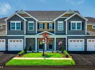 19 Kendra Ct, Cohoes, NY 12047