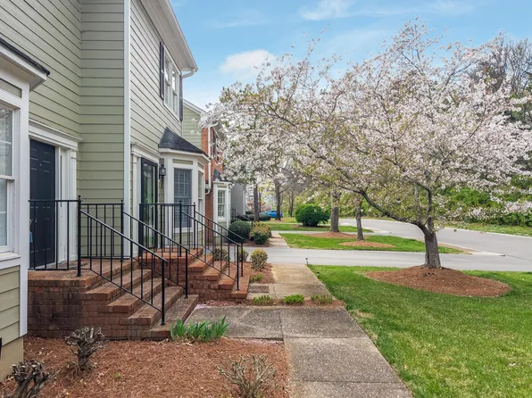 1298 Heritage Landing Dr, Chattanooga, TN 37405