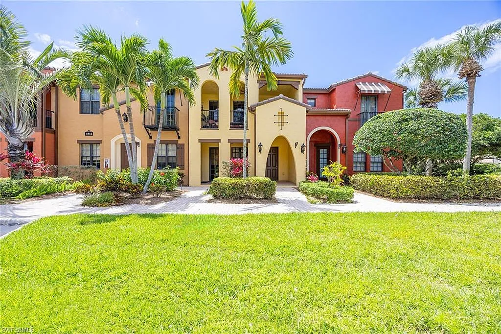 3 bed, 2.0 bath, 1771 sqft, $7,500 — Photo 2
