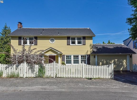 3rd image of 6914 SW Burlingame Ave