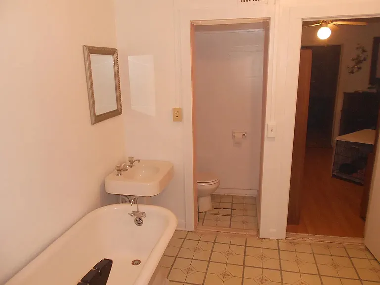 3309 Avenue I — Photo 14