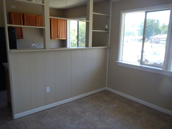 4th image of 2892 Malibu Ct