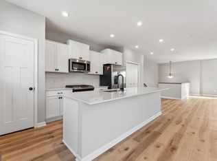 13648 Pine Dr, Rogers, MN 55374