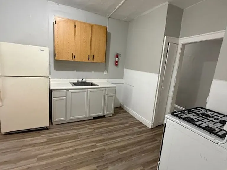 3318 E 140 ST — Photo 15