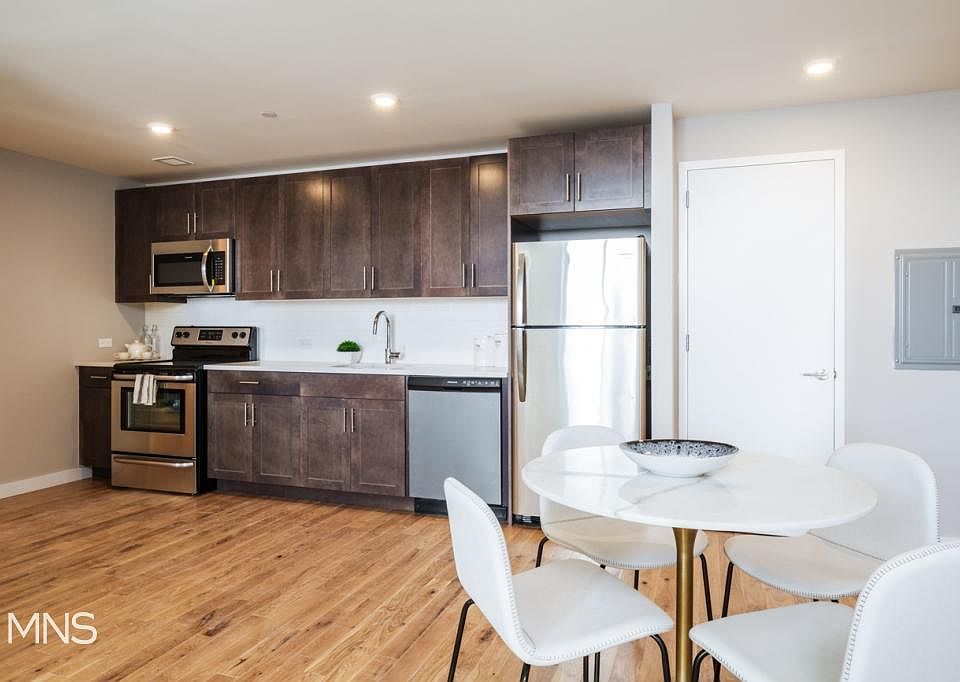 1st image of 14728 94th Ave #1