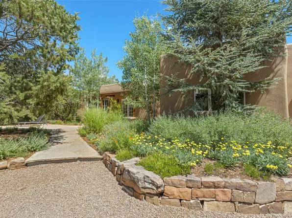 116 Balboa Rd, Santa Fe, NM 87505