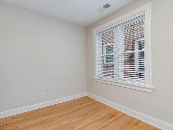 5th image of 6318 Oakland Ave #2