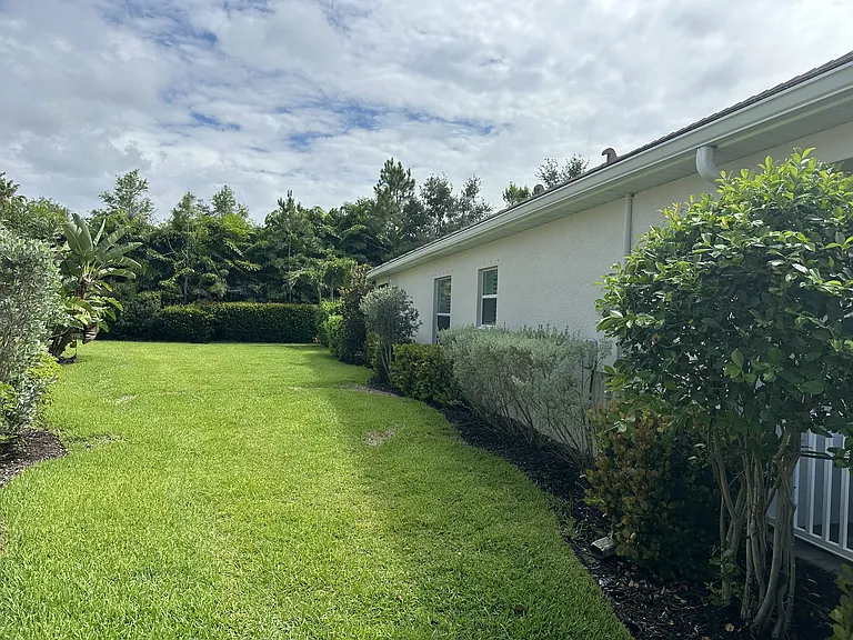 11524 Grey Egret Cir — Photo 35
