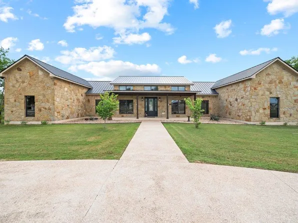 115 Lakeside Cv, Martindale, TX 78655