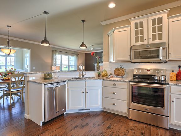 Spacious Open Kitchen