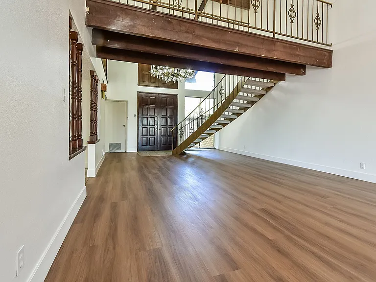 2413 Plaza Del Grande — Photo 13