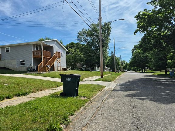4th image of 563 Lincoln Ave