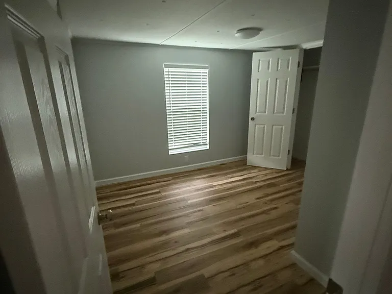215 Highway 290 #7 — Photo 14