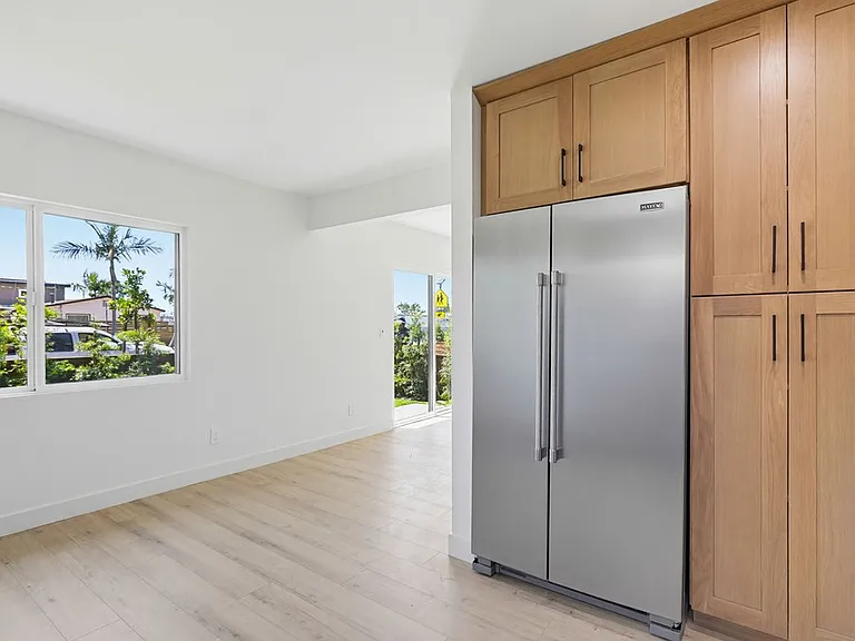 2036 Pomona Ave #A — Photo 10