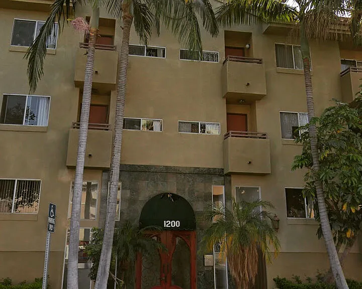 1200 S Shenandoah St #202 — Photo 9