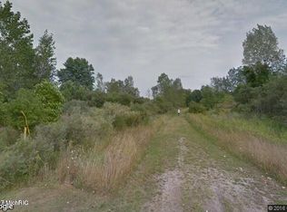 257 E Maple St NE, Cedar Springs, MI 49319