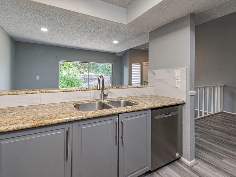 12663 Wellington Park #DR444 — Photo 7