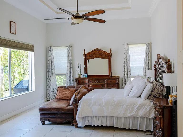 10122 Oak Meadow Ln — Photo 14