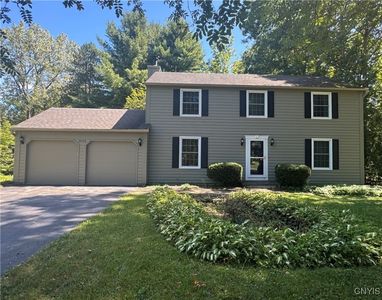 8748 Columbine Cir, Baldwinsville, NY, 13027